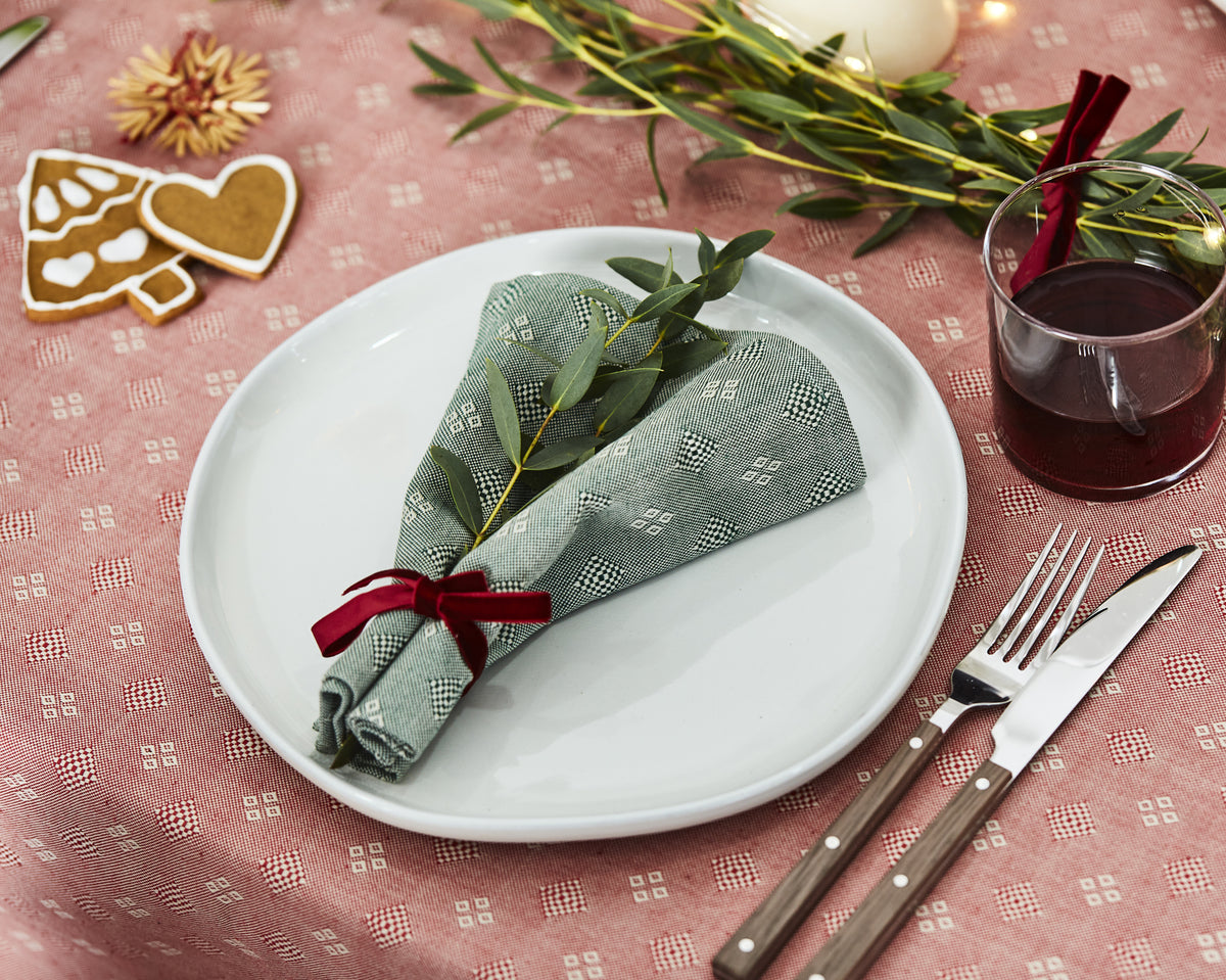 Hayes Tablecloths